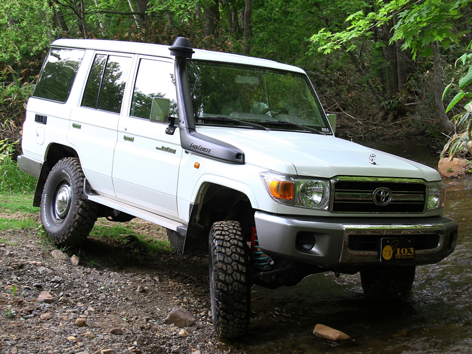 左ハンドルランクル70ディーゼル